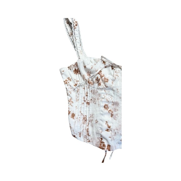 Under the Willow California - Floral Lace Trimmed Women's Top - Picture 4 of 10